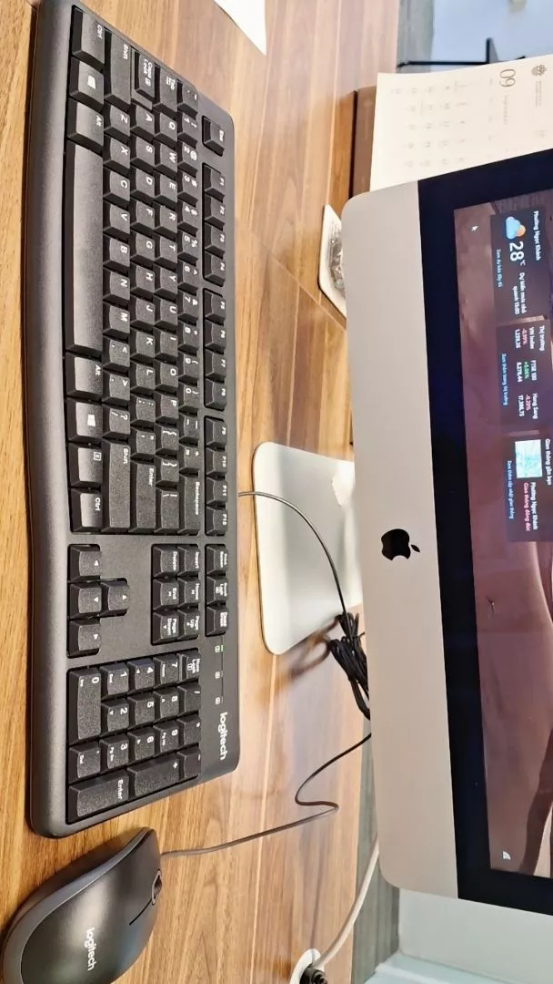 Combo chuột phím có dây Logitech MK120 - Fullsize, có phím số, bền bỉ, chống tràn