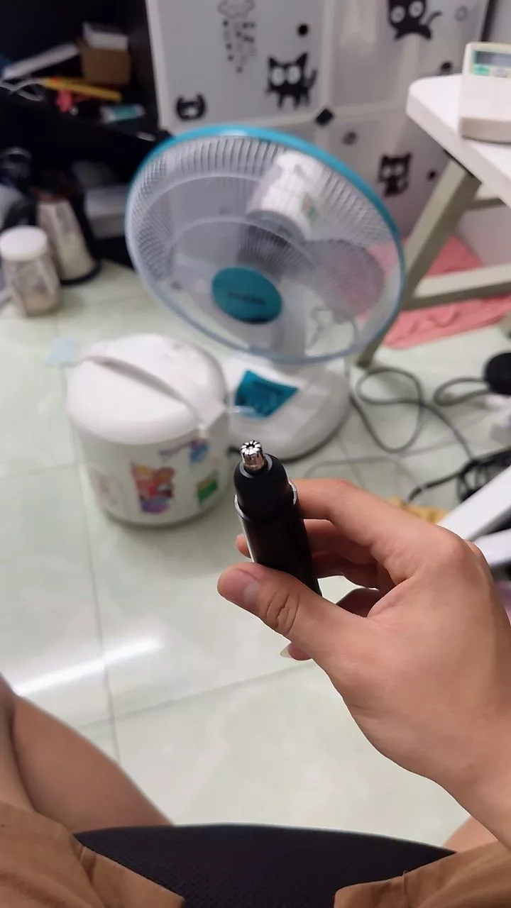 Máy tỉa lông mũi Enchen EN005 tốc độ cao 7000 vòng nhỏ gọn dùng pin AA, an toàn sử dụng - BH 3 tháng