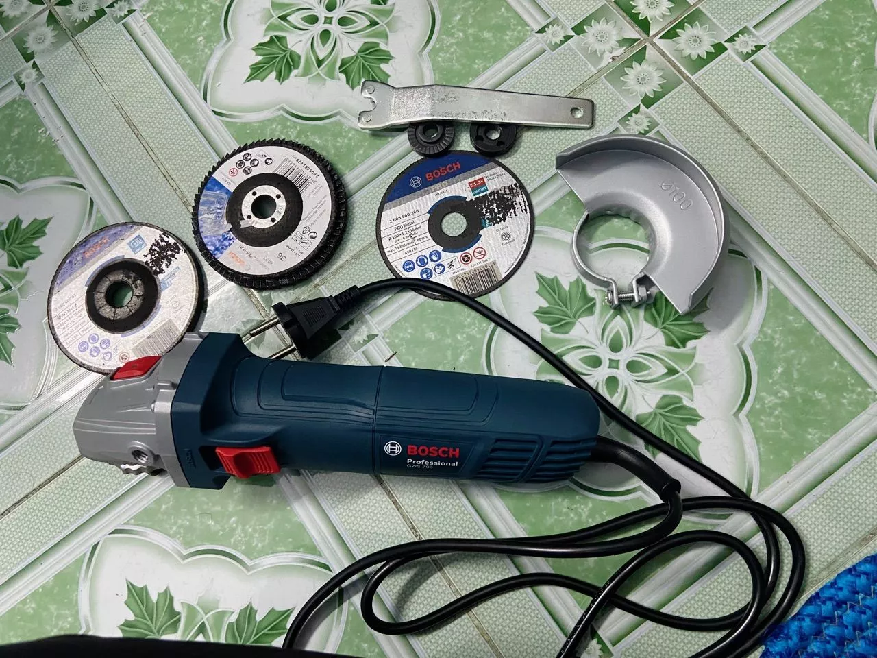 Máy mài góc GWS 700 BOSCH công suất 710W
