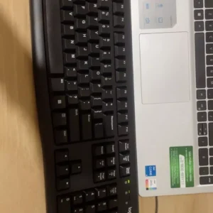 Bàn phím có dây Logitech K120 - Bền bỉ, chống tràn, kích thước đầy đủ có phím số