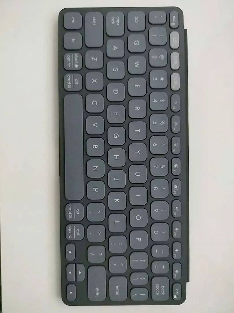 Bàn phím Bluetooth Logitech Keys To Go 2 - Siêu mỏng nhẹ 222g, đa thiết bị, Win | macOS
