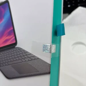 Bao da case kèm phím Logitech Combo Touch dành cho iPad Gen 10 (10.9 inch) - Tháo rời Trackpad