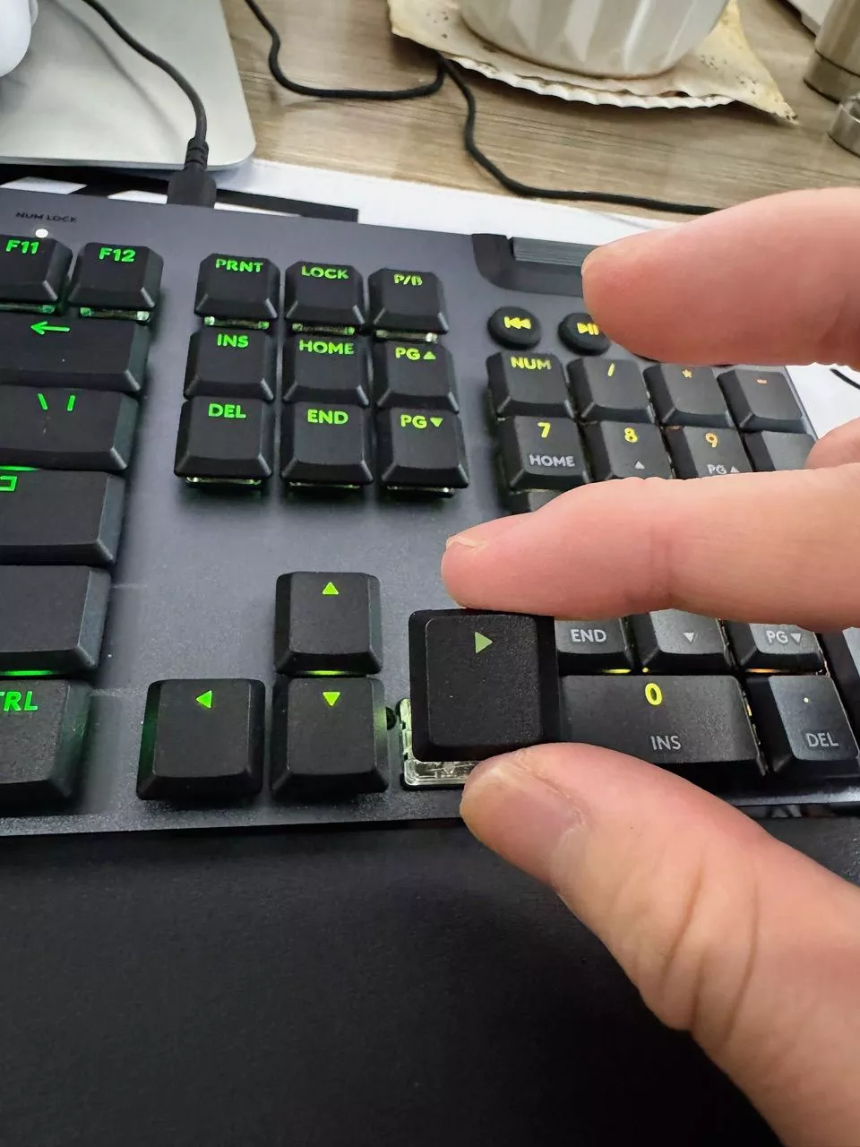 Bàn phím cơ Gaming có dây Lowprofile Logitech G G915 X Fullsize, Mũ phím PBT, nút lập trình, RGB