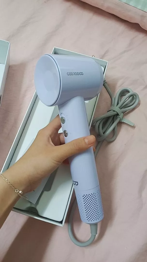 Máy Sấy Tóc Tốc Độ Cao Goojodoq Chịu Nhiệt 3 Phút Sấy Nhanh 200 Triệu Ion Âm