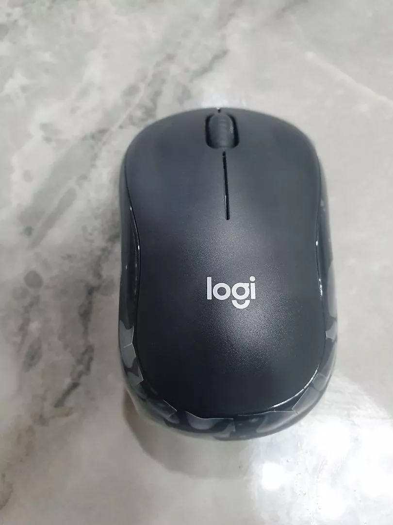 Chuột Bluetooth Logitech M241 Silent - Không dây, Nhỏ gọn, Tương thích Windows, macOS