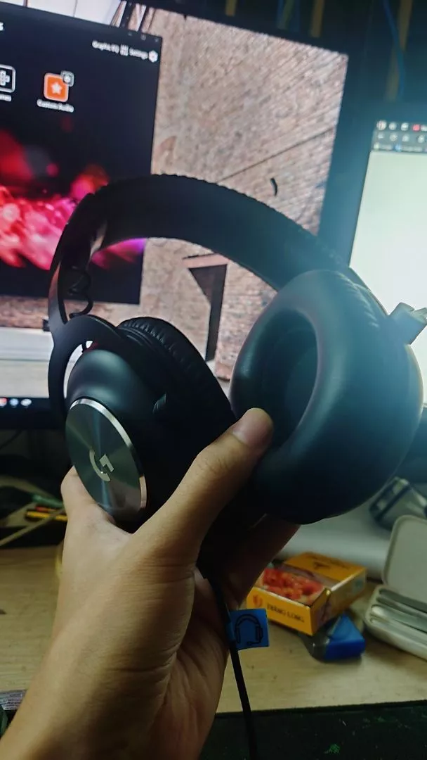 Tai nghe gaming có dây Logitech G Pro X SE, Mic tháo rời, âm vòm 7.1,đệm Memory Foam, màn loa 50 mm