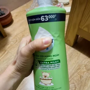 Sữa Tắm Gội Trẻ Em Lactacyd Baby Extra Milky Làm Sạch Dịu Nhẹ và Dưỡng Ẩm Vượt Trội Size Jumbo 800ml