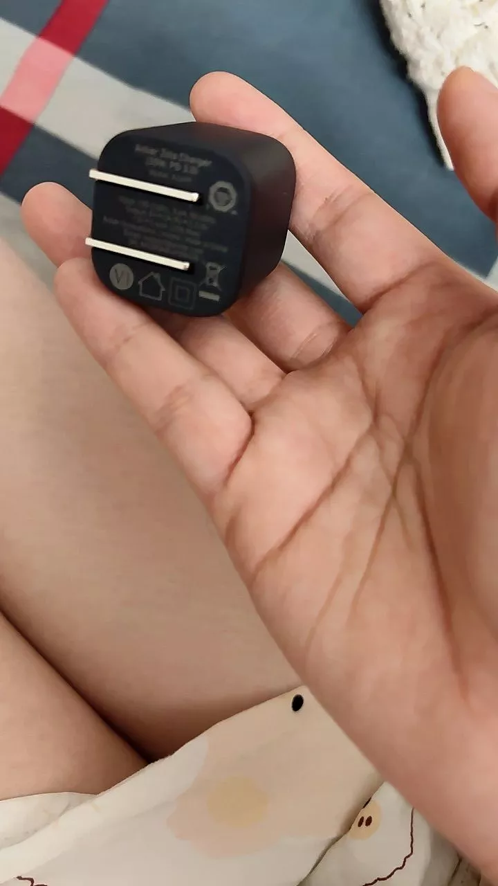 Củ sạc nhanh Anker Zolo GaN 20W/30W | 1 cổng USB-C | Sạc nhanh Power IQ 3.0 | Chân gập gấp gọn tiện lợi - A2699/8