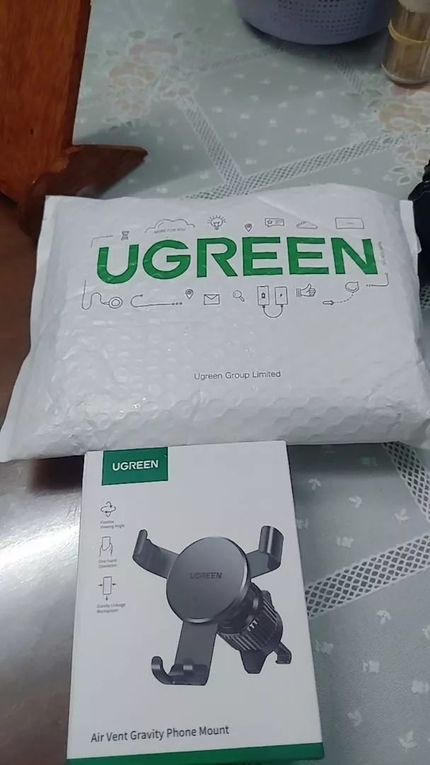 Giá đỡ điện thoại ô tô UGREEN Giá đỡ điện thoại thông hơi trên ô tô cho điện thoại di động Xiaomi Samsung iPhone 12 13 14 15 Giá đỡ ô tô