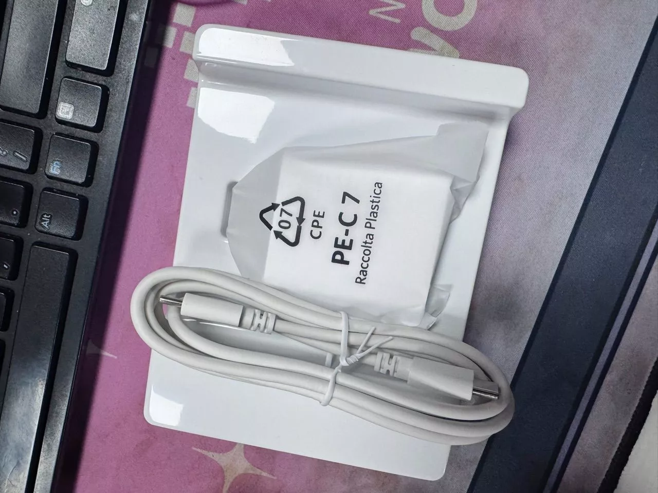 Combo Củ sạc nhanh Anker | 2 cổng 1USB-C & 1USB-A | Kèm Cáp sạc USB-C to USB-C- B2348
