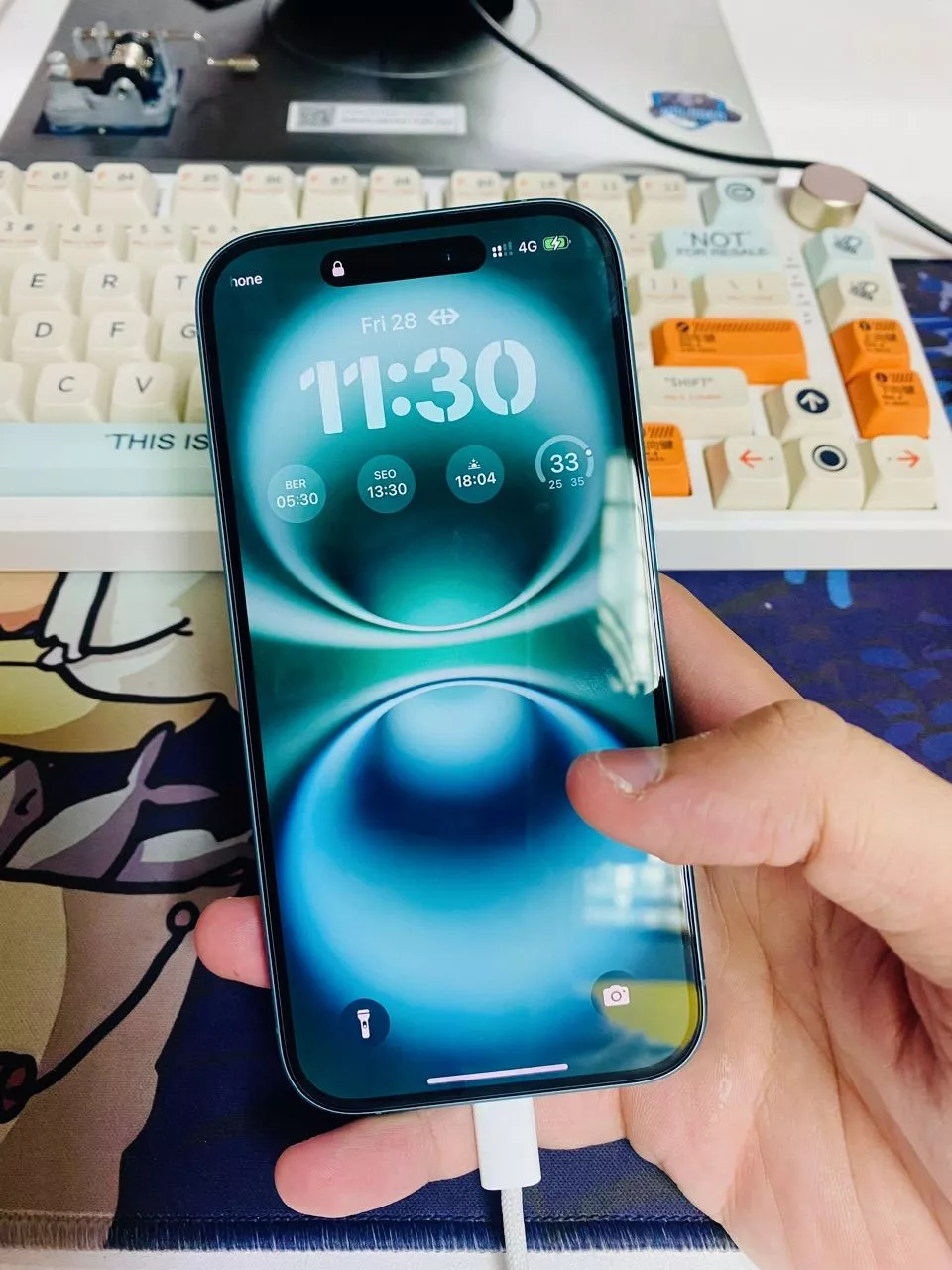 Điện thoại Apple iPhone 16 128GB