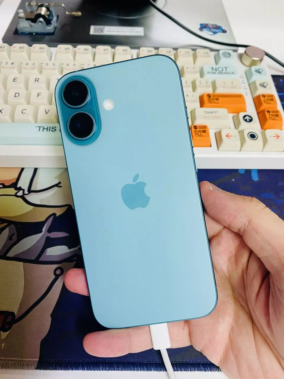 Điện thoại Apple iPhone 16 128GB