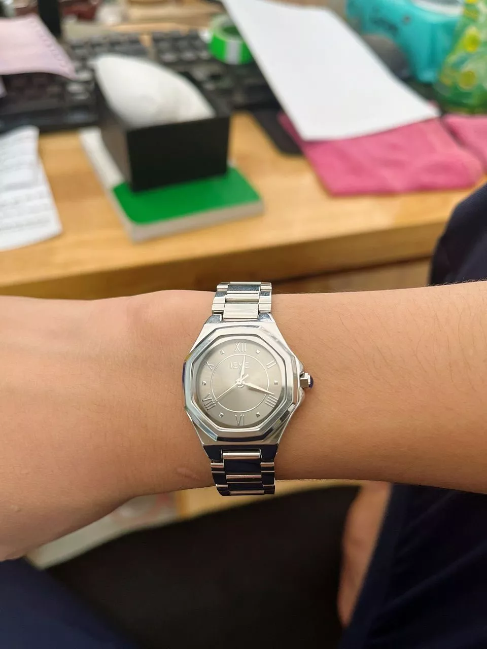 Đồng hồ nữ IEKE chính hãng size 26mm Dây thép không gỉ Mặt số La Mã tặng dụng cụ tháo mắt đi kèm