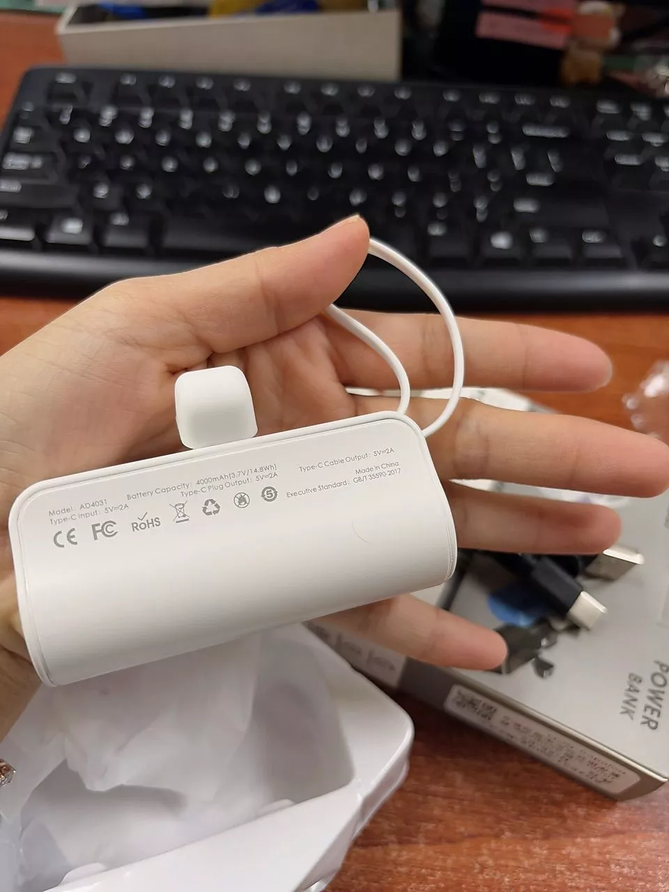Sạc dự phòng mini GOOJODOQ 2024 cho Giáng sinh với phích cắm Type-C và Light-ning phích cắm đôi