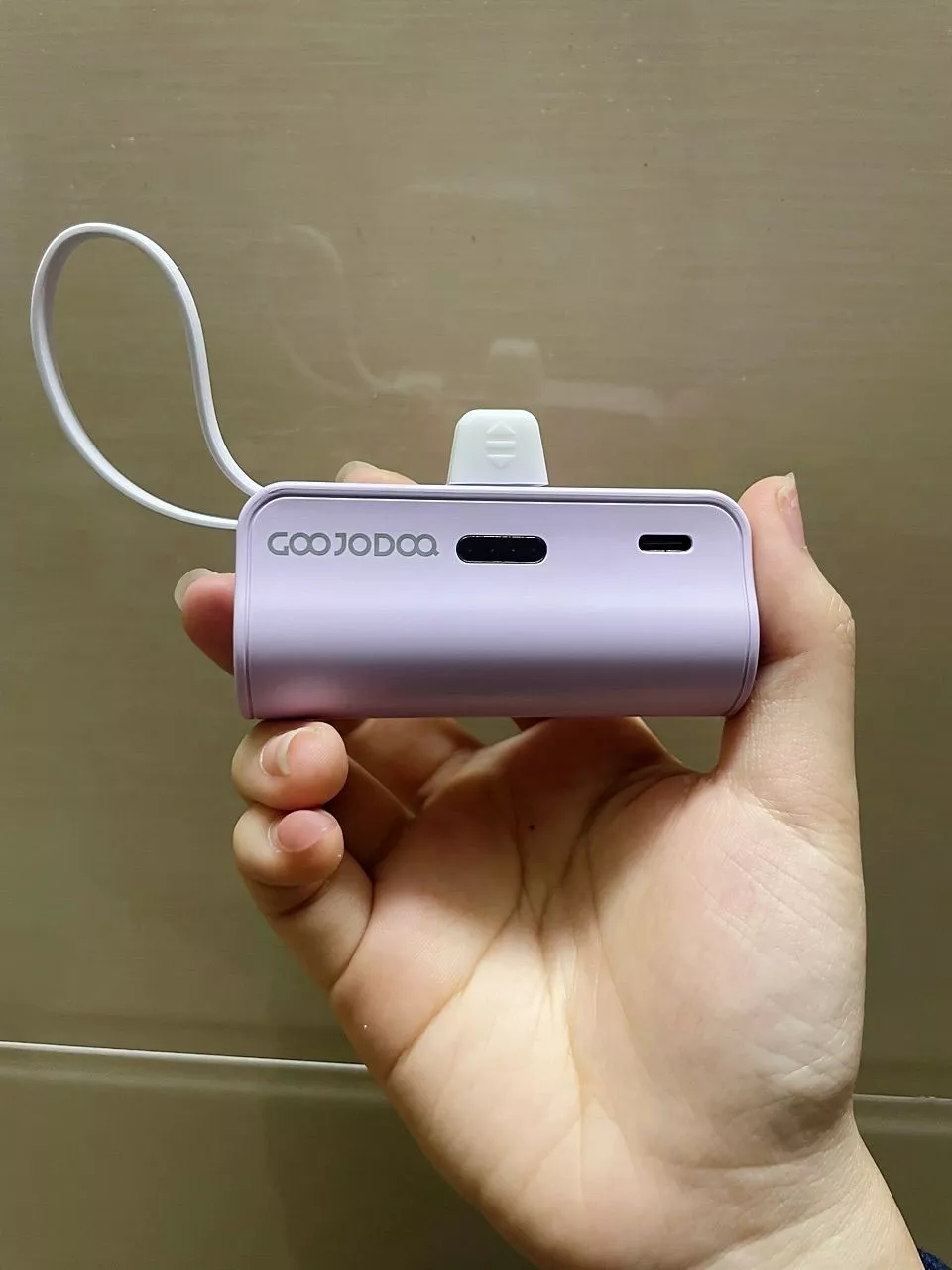 sạc dự phòng mini GOOJODOQ 2024 không dây di động có phích cắm Type-C và Light-ning