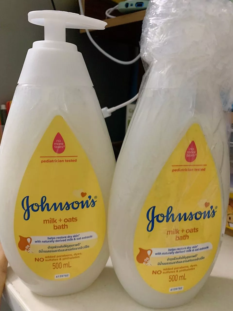 Sữa tắm Johnson's cho bé Sữa và Gạo, Sữa và Yến Mạch 1000ml
