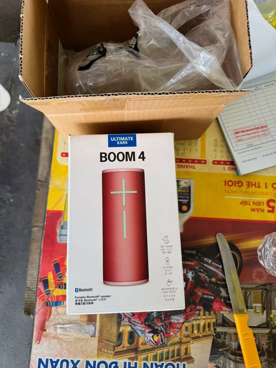 Loa Bluetooth di động Logitech Ultimate Ears Boom 4 - Bass lớn 360o, Kháng nước, Phạm vi 45m
