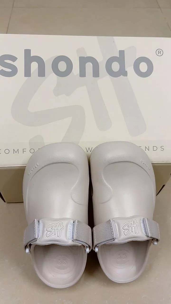 Dép Sục Unisex Shondo Clog Suke Nhựa Đúc Đi Mưa Tiện Lợi Đế Cao 4cm Nhiều Màu