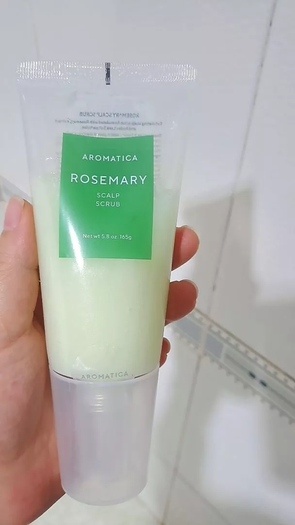Tẩy Tế Bào Chết Da Đầu Aromatica Chiết Xuất Hương Thảo 165ml