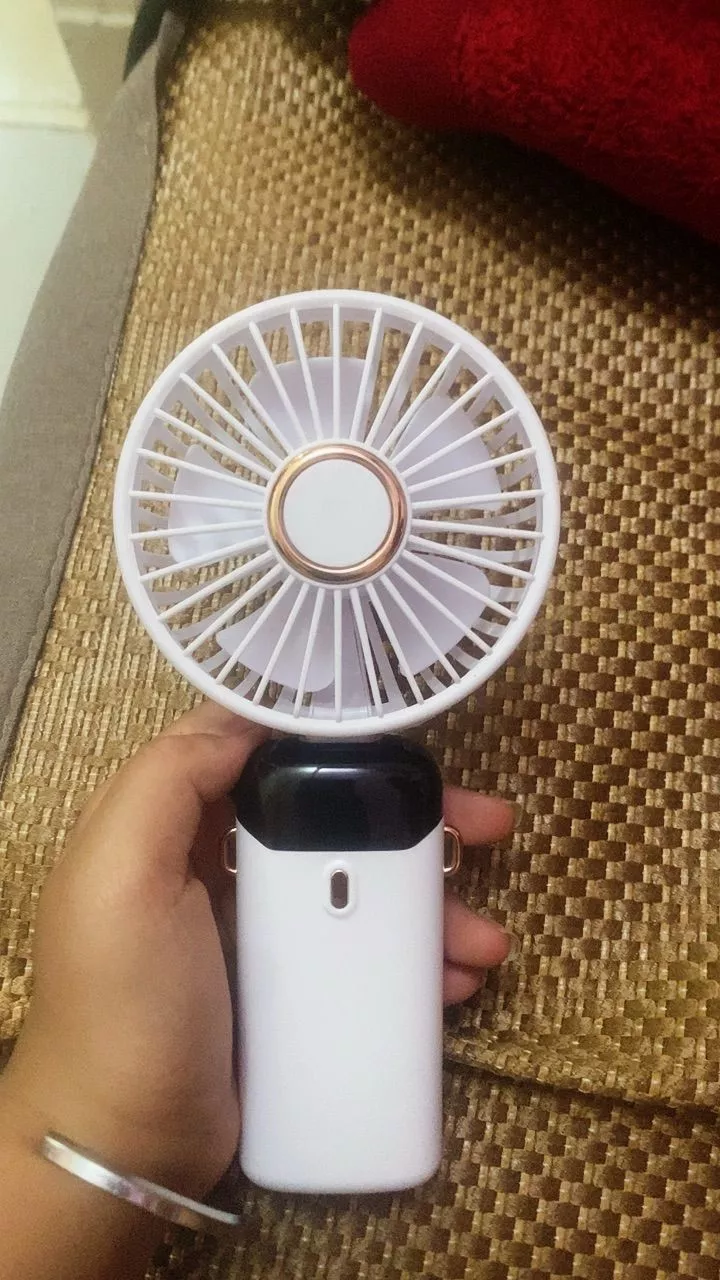 Quạt Cầm Tay Mini PTLUXURY Tích Điện ,Pin Sạc 10.000mAh,5 Tốc Độ Gió Có Dây Đeo Cổ,Đèn LED Hiển Thị Mẫu Mới