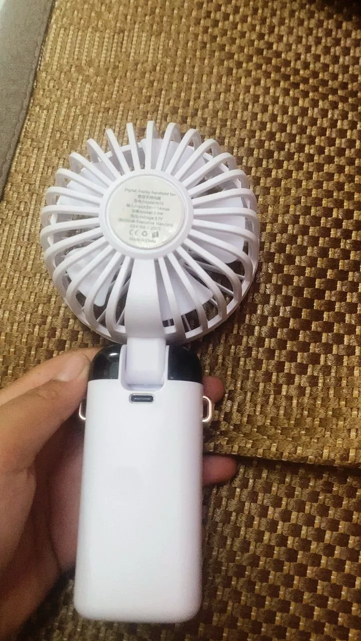 Quạt Cầm Tay Mini PTLUXURY Tích Điện ,Pin Sạc 10.000mAh,5 Tốc Độ Gió Có Dây Đeo Cổ,Đèn LED Hiển Thị Mẫu Mới