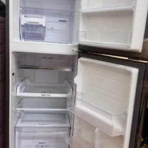 Tủ Lạnh Samsung Ngăn Đông Trên 236L RT22M4032BY/SV - Ngăn Đông Mềm Optimal Fresh Zone, màu Nâu