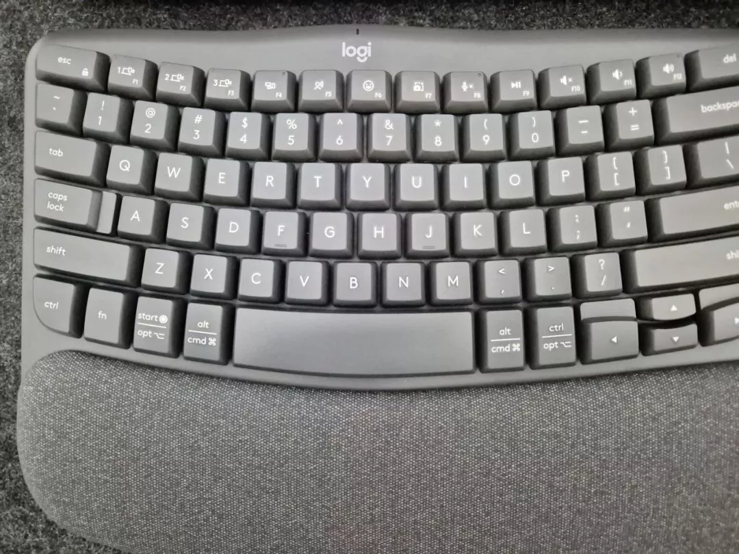Bàn phím không dây công thái học Logitech Wave Keys - Kết nối Bluetooth, Gác tay, Windows, MacOs