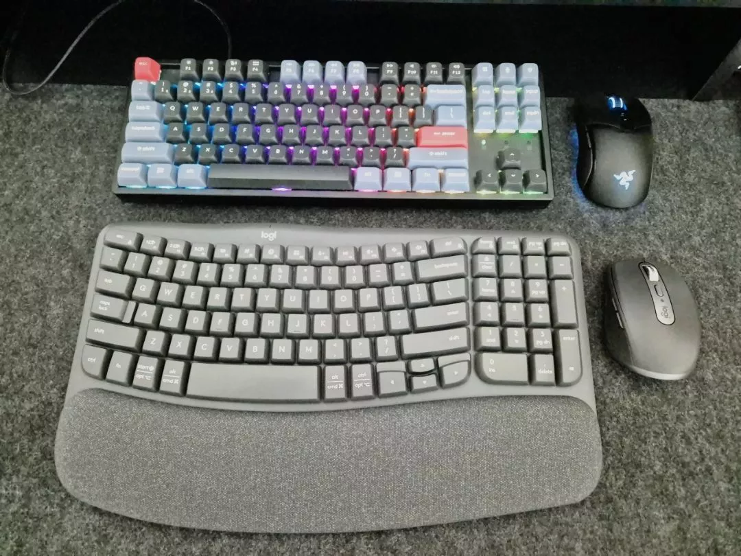 Bàn phím không dây công thái học Logitech Wave Keys - Kết nối Bluetooth, Gác tay, Windows, MacOs