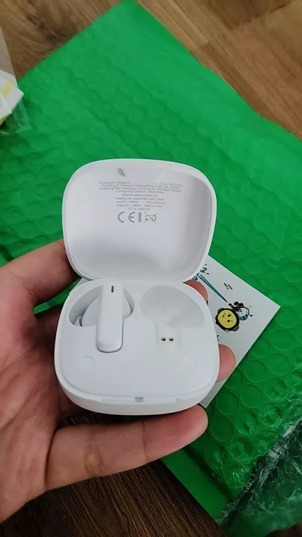 Tai Nghe Bass BS2 Lite Bluetooth 6.0 Đàm thoại rõ nét với micro kép Al Tăng cường âm trầm Thiết kế bán in-ear thoải mái