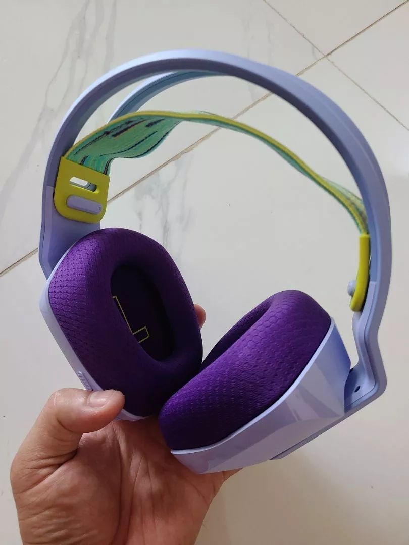 Tai nghe gaming không dây Logitech G733 - RGB, màn loa Pro-G, Mic Blue Voice