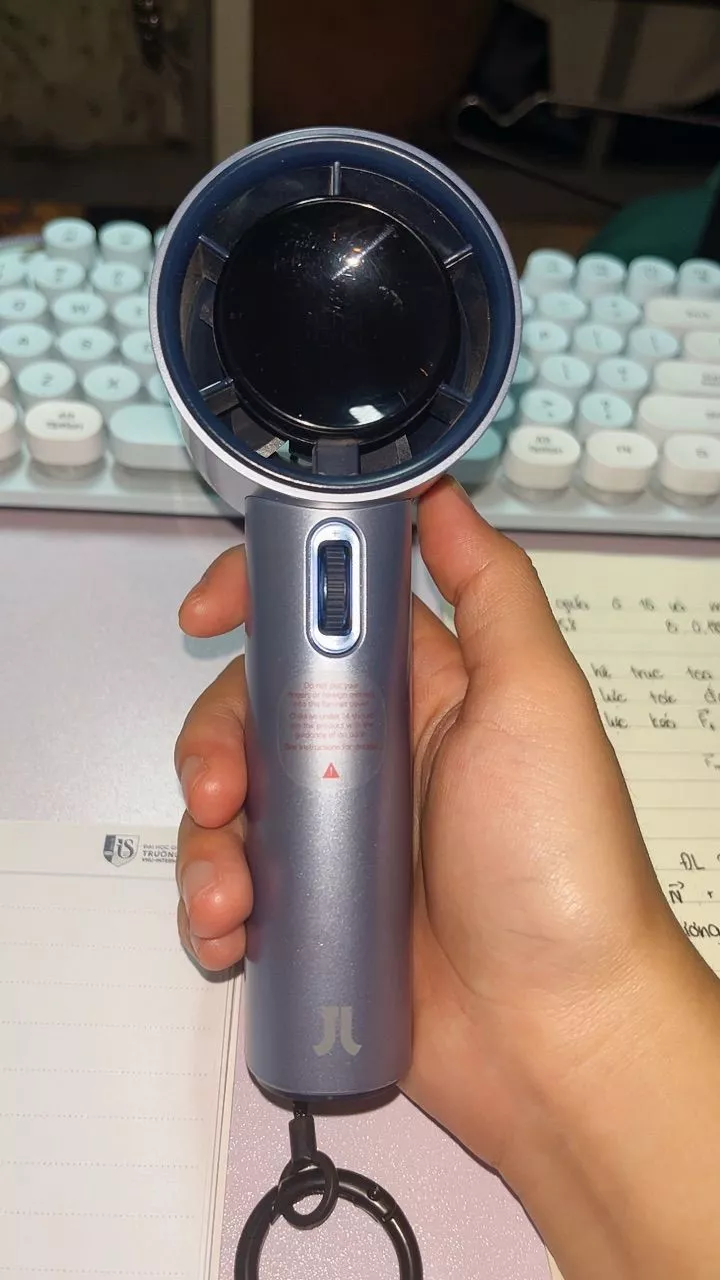 Quạt Cầm Tay Cao Cấp JISULIFE FA53 Pro1 ABS và Pro1 S - Con Lăn Tốc Độ - Đèn LED Hiển Thị - Sử Dụng Đến 15H BH 12 Tháng