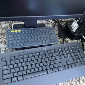 Bàn Phím Không Dây Logitech Signature K650 - Bàn phím số phụ, gác tay tích hợp, Bluetooth & USB Bolt