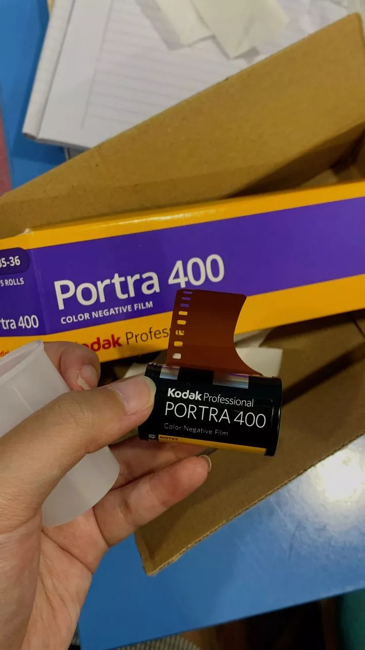 Film Kodak Portra 400 36exp Date mới 03/2028 film 35mm