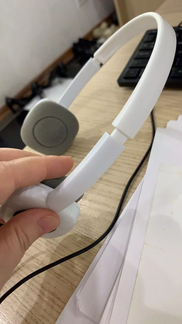 Tai nghe chụp tai Logitech H150 - 2 jack 3.5mm, Mic khử giảm tiếng ồn, âm thanh nổi