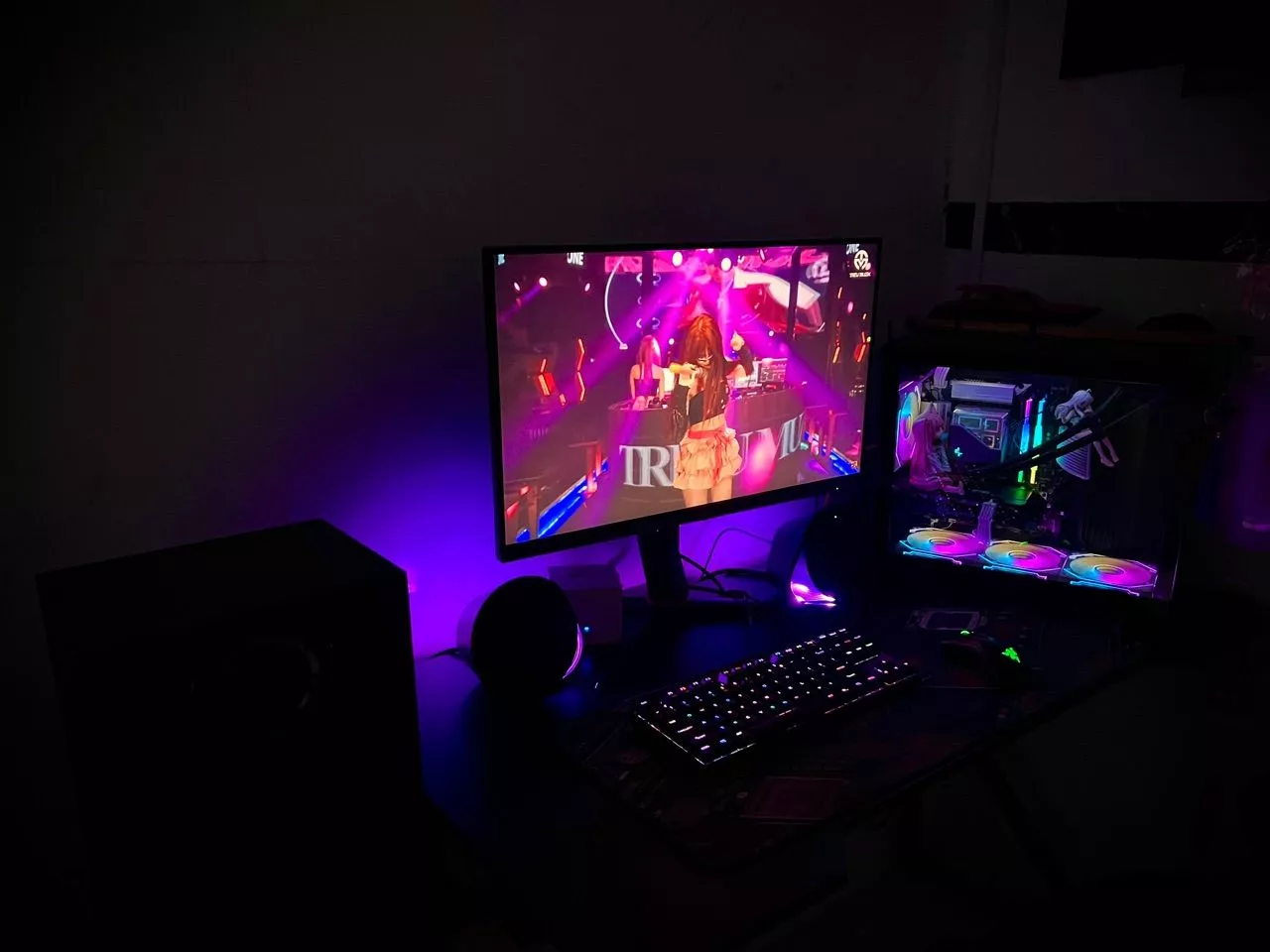 Loa gaming máy tính PC Logitech G G560 RGB LIGHTSYNC
