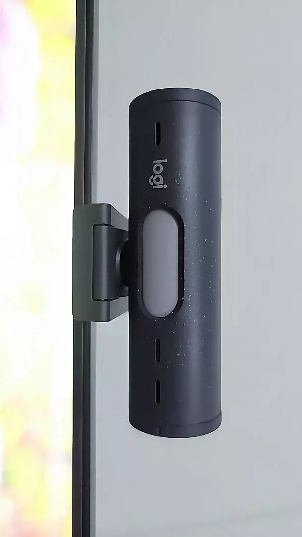 Webcam Logitech Full HD Brio 500 - Chỉnh sáng, lấy khung hình,Show mode, Mic kép giảm ồn