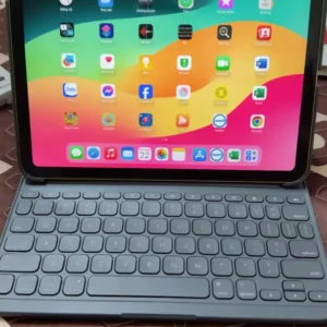 Bao da case kèm phím Logitech Slim Folio dành cho iPad Gen 10 (10.9 inch) & iPad A16 - Bluetooth, Pin 3 năm
