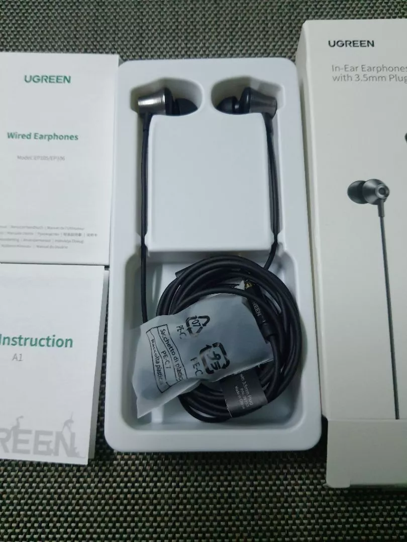 Tai nghe nhét tai UGREEN Aux, Tai nghe có dây 3,5 mm Điều khiển âm lượng cách ly tiếng ồn có micrô cho AndroidMP3 / MP4 / Pad
