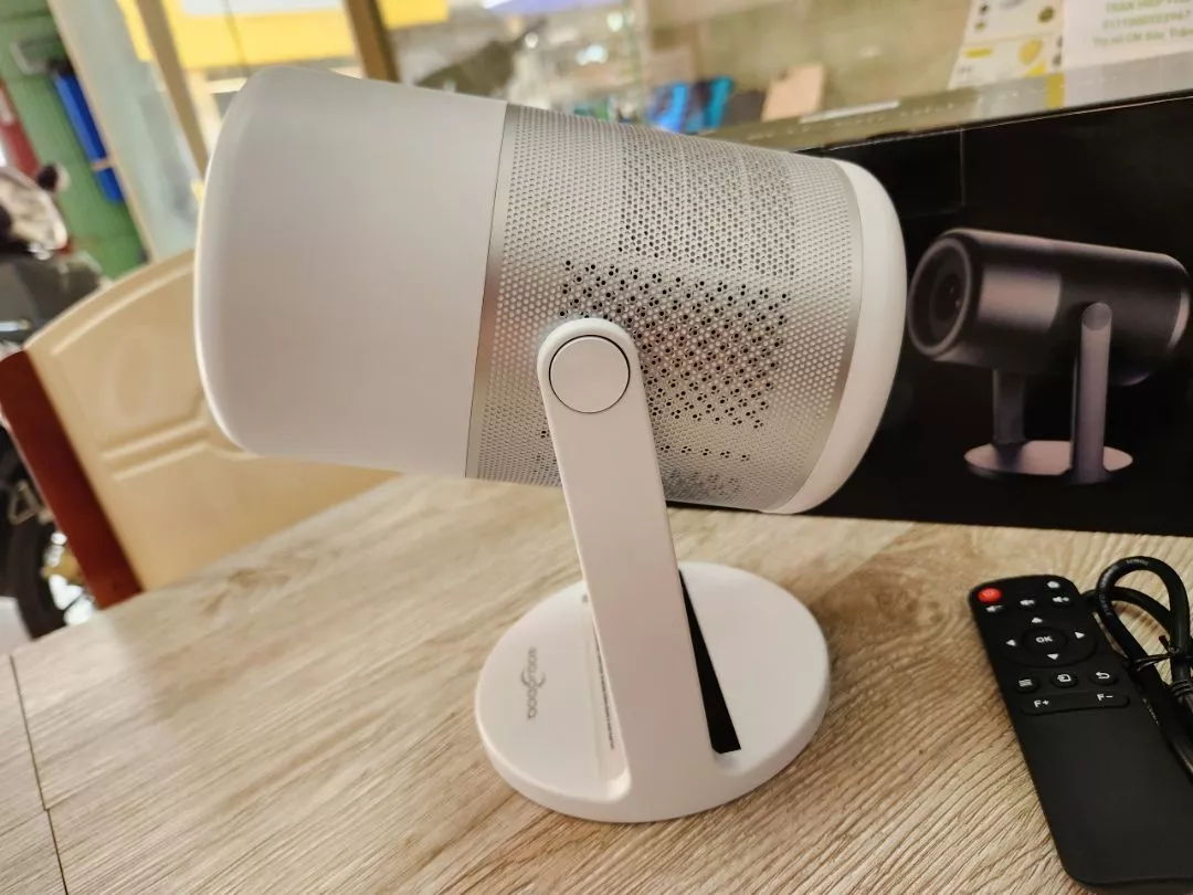 Máy chiếu Mini di động GOOJODOQ Android 11 Xoay miễn phí 270 ° Bluetooth 5.0 Màn hình lớn