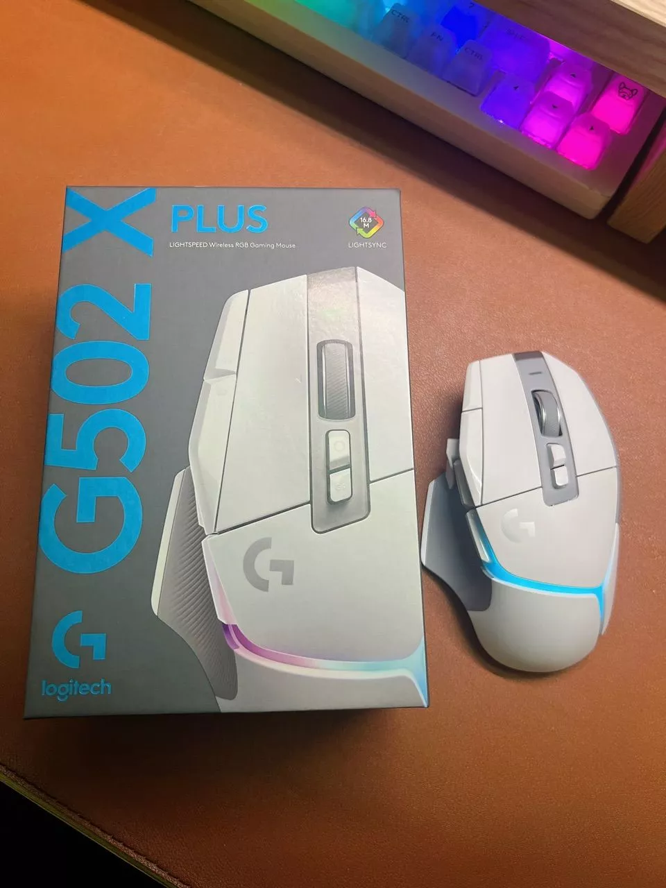 Chuột gaming không dây Logitech G G502 X PLUS LIGHTSPEED LIGHTFORCE Hybrid RGB Lightsync