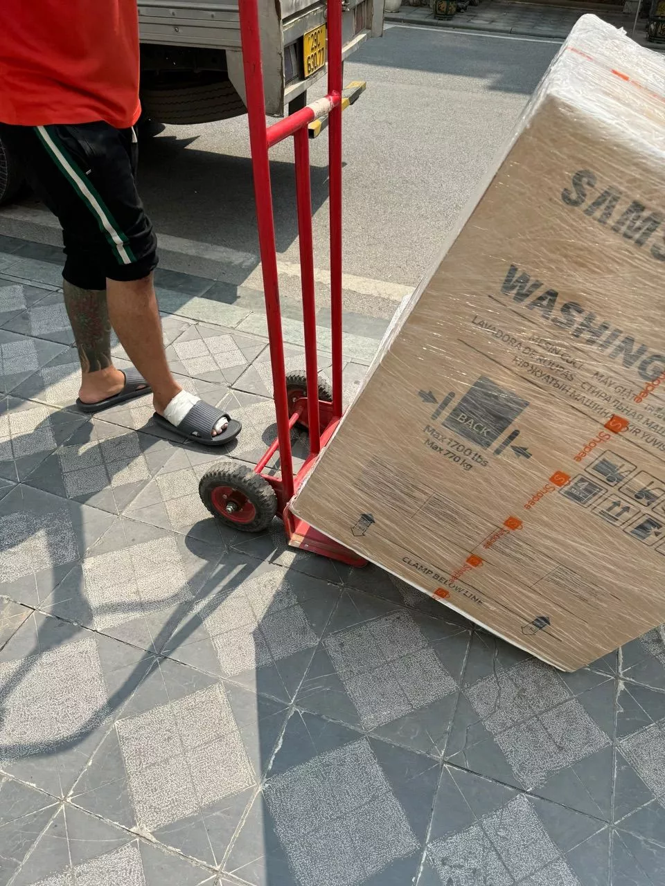 Máy Giặt Samsung Bespoke AI Cửa Trước 12 kg WW12CB944DGBSV - AI Wash tự phân bổ nước giặt theo độ bẩn, màu Đen