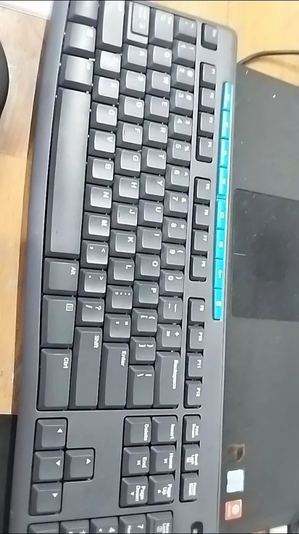 Combo chuột phím không dây Logitech MK275 - Phím media & viền chuột nổi bật, 1 đầu USB