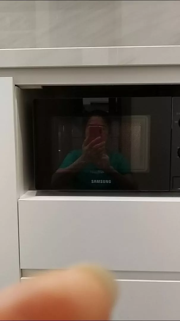 Lò Vi Sóng Samsung 20L MS20A3010AL/SV - Cửa Gương Toàn Phần, màu Đen