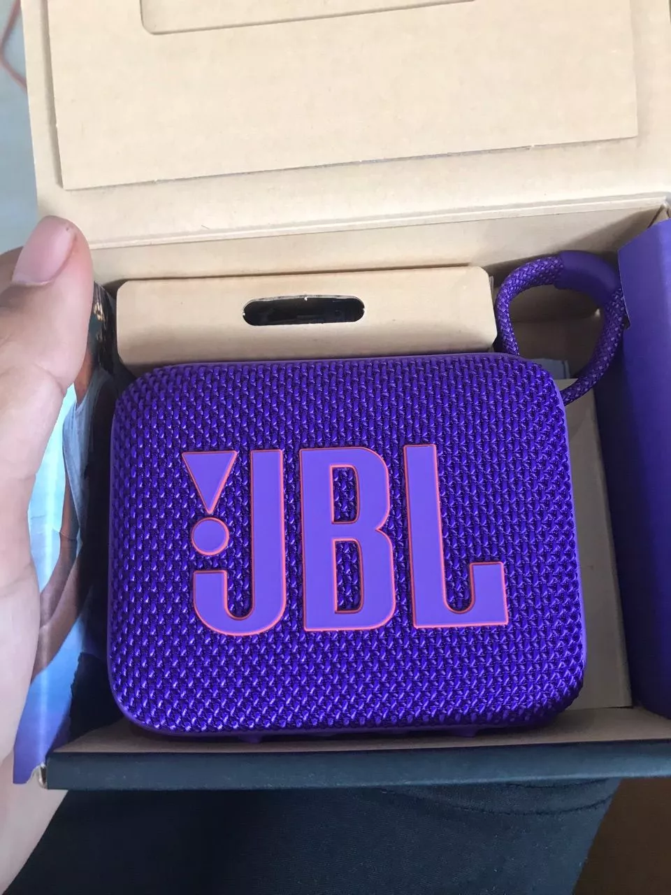 Loa Di Động Bluetooth JBL Go 4 Chơi Nhạc tới 7 Giờ Bluetooth 5.3 Chống Nước IP67 Kết Nối Đa Loa