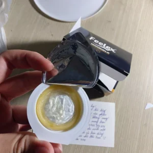 Bao cao su Feelex siêu mỏng, kéo dài thời gian, gân gai, nhiều gel bôi trơn - Hộp 10 bcs