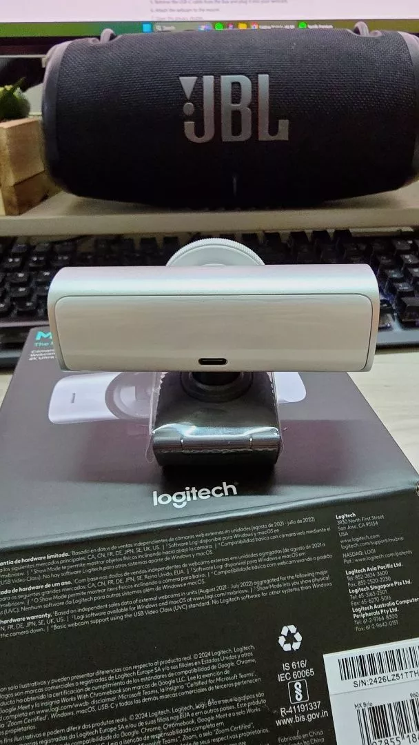 Webcam Logitech MX BRIO Ultra HD 4K - Hội họp & truyền trực tuyến, Mic kép giảm ồn, Show Mode, USB-C