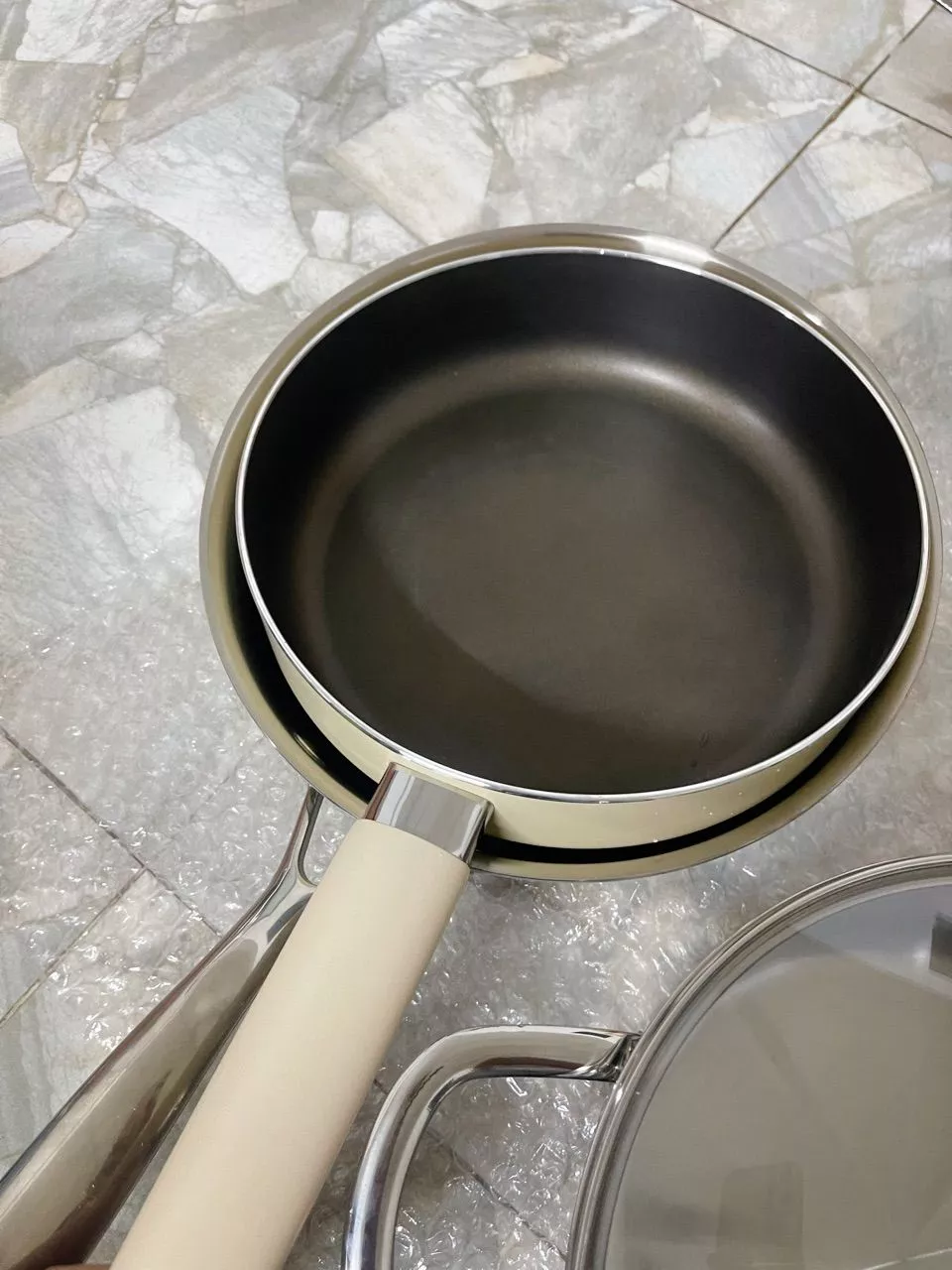 Chảo chống dính Ceramic Elmich EL-4718OL size 16,18,20,22cm