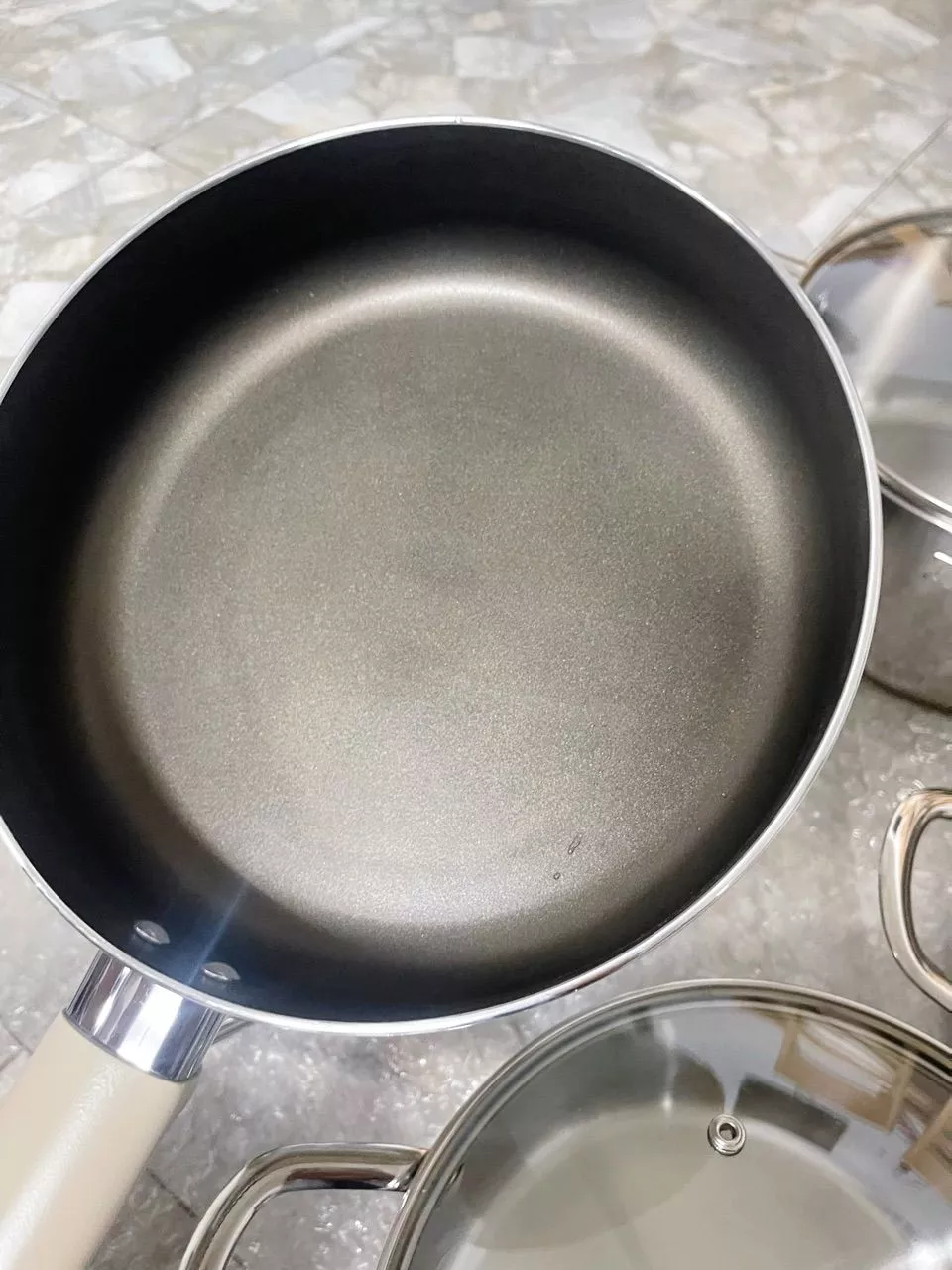 Chảo chống dính Ceramic Elmich EL-4718OL size 16,18,20,22cm
