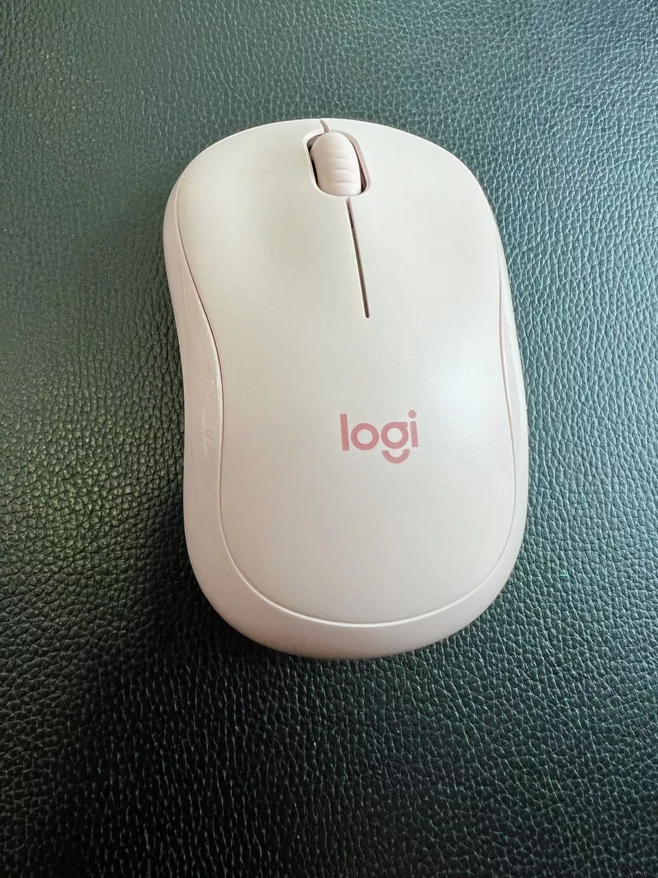 Chuột Bluetooth Logitech M240 Silent - Không dây, Nhỏ gọn, Tương thích Windows, macOS, ChromeOS