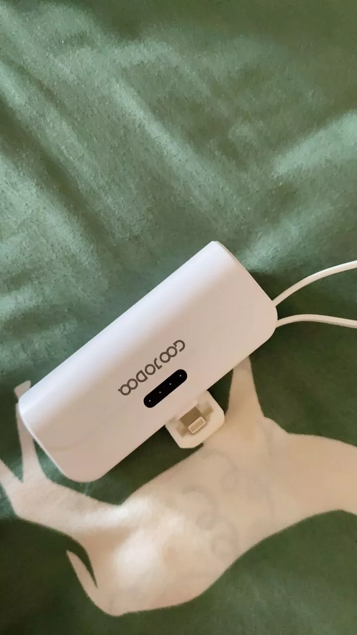 sạc dự phòng mini GOOJODOQ 2024 không dây di động có phích cắm Type-C và Light-ning